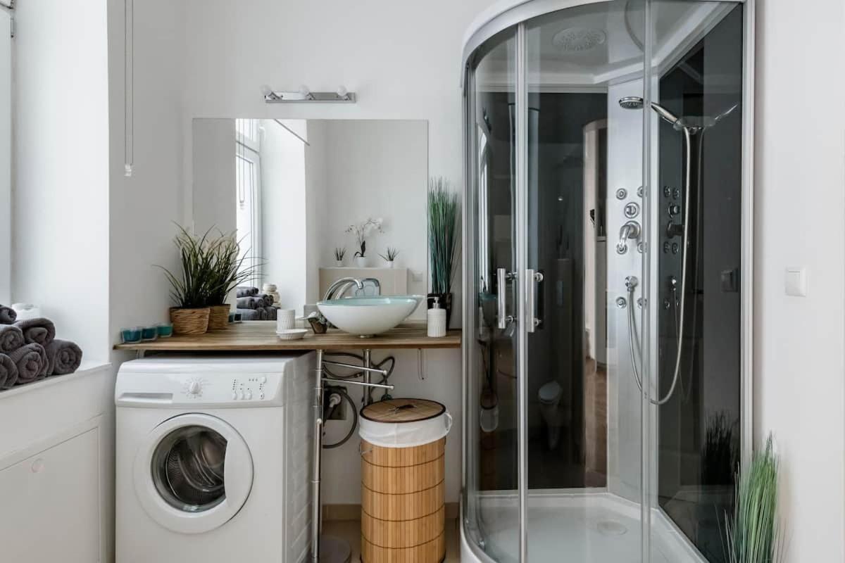 ⍟Luxurious And Spacious⍟ 5 Min Walk To City Center 비엔나 외부 사진